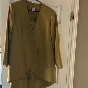 Dana Buchman Green Blazer with Asymmetrical Hem